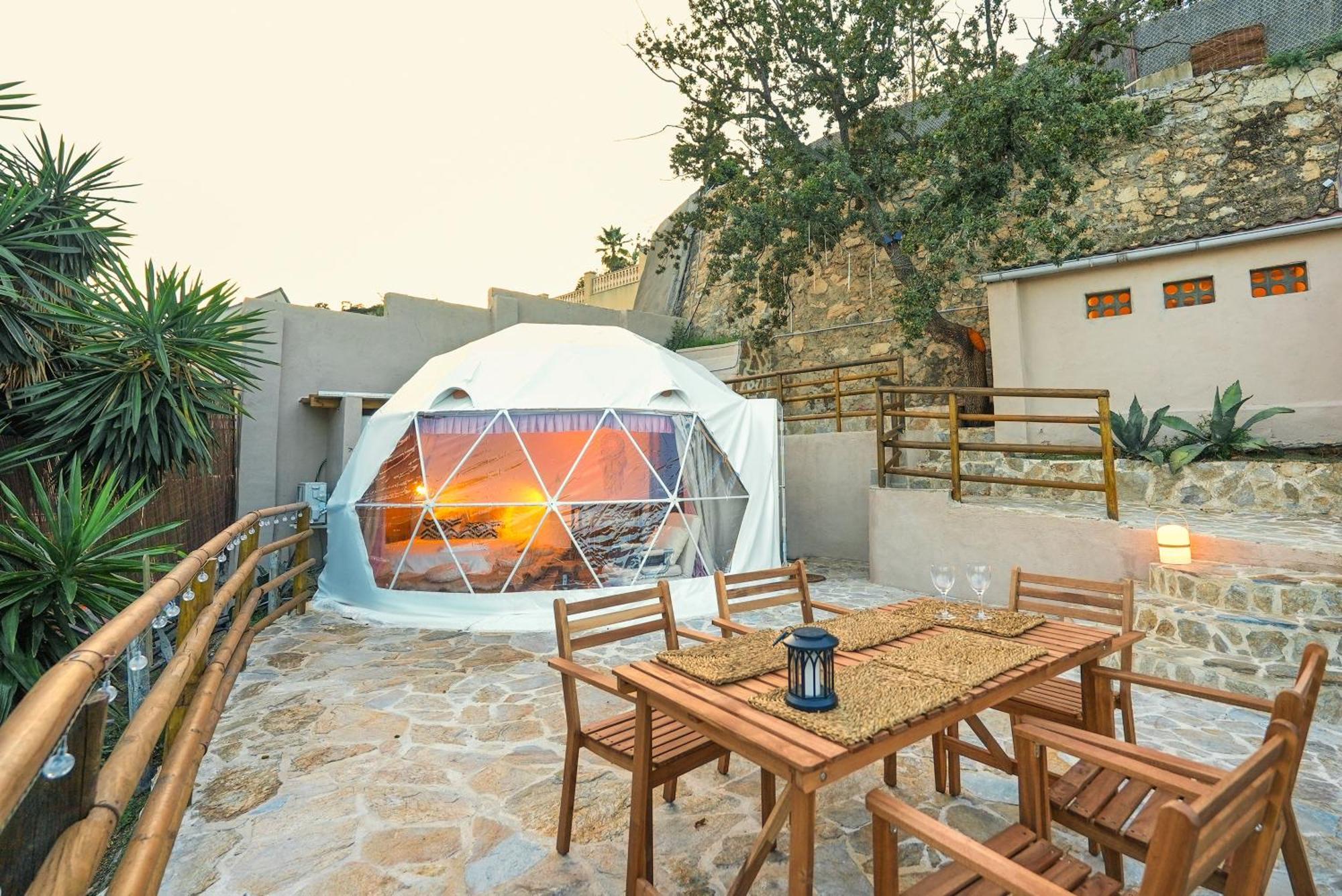 Aaa View Private Terrace Outdoor Heated Hot Tub Family Fun Villa Badalona Exterior photo